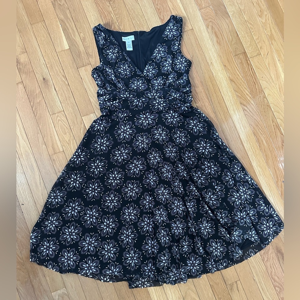 Women’s London Style Floral Black and White Sleeveless Dress Size 16 - Picture 1 of 8